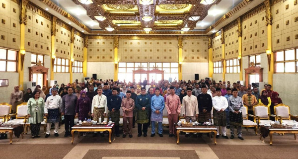 Serahkan 201 SK Pensiun PNS, Wabup Sambas Apresiasi Dedikasi dan Loyalitas Purna Tugas